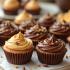 Een heerlijke spreiding van pindakaas en chocolade desserts.