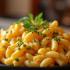 Een smakelijke macaroni met kaas op een bord
