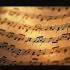 Film score muzieknoten verweven met iconische filmscènes